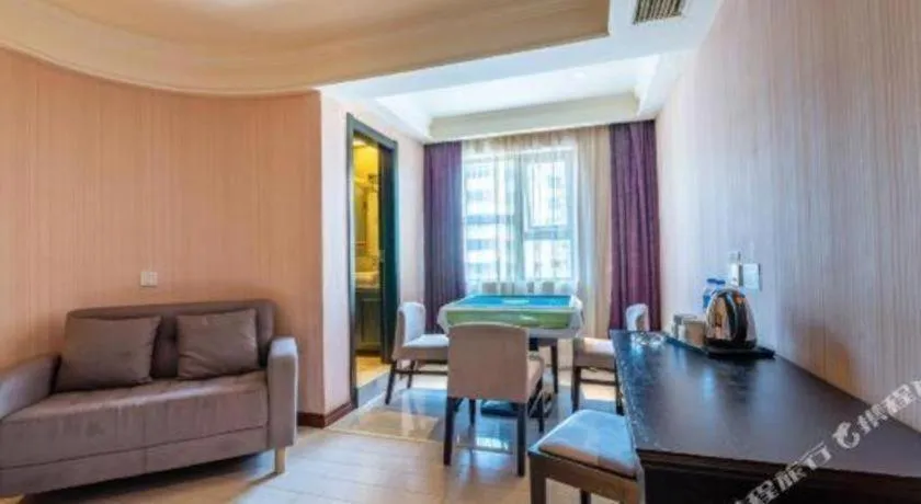 Super 8 Hotel Guiyang Qianling Park Ruijin North Road