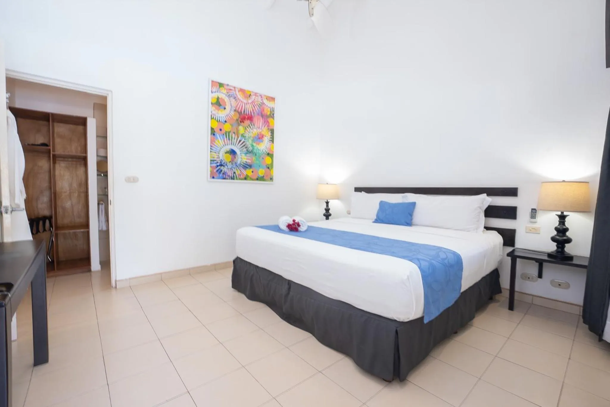 Bed in Seis Playas Hotel