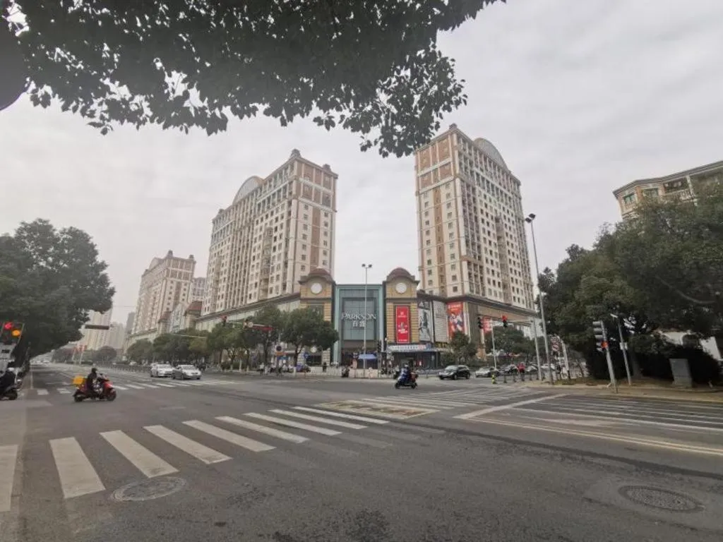 Vatica Hotel Wuxi Xinwu District Wangzhuang Road Powerlong Square