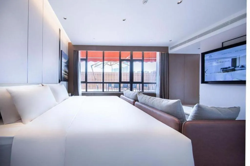 Bed in Atour Hotel Jinan Tangyan Century Avenue