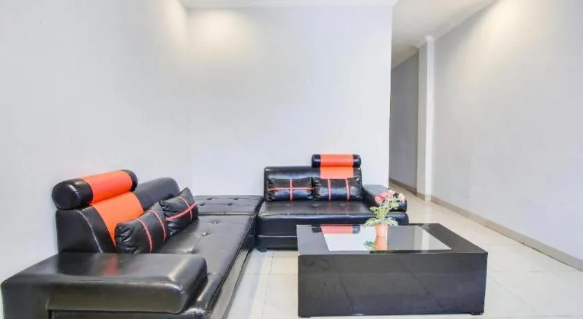 Collection O 91464 7 Dream Hotel