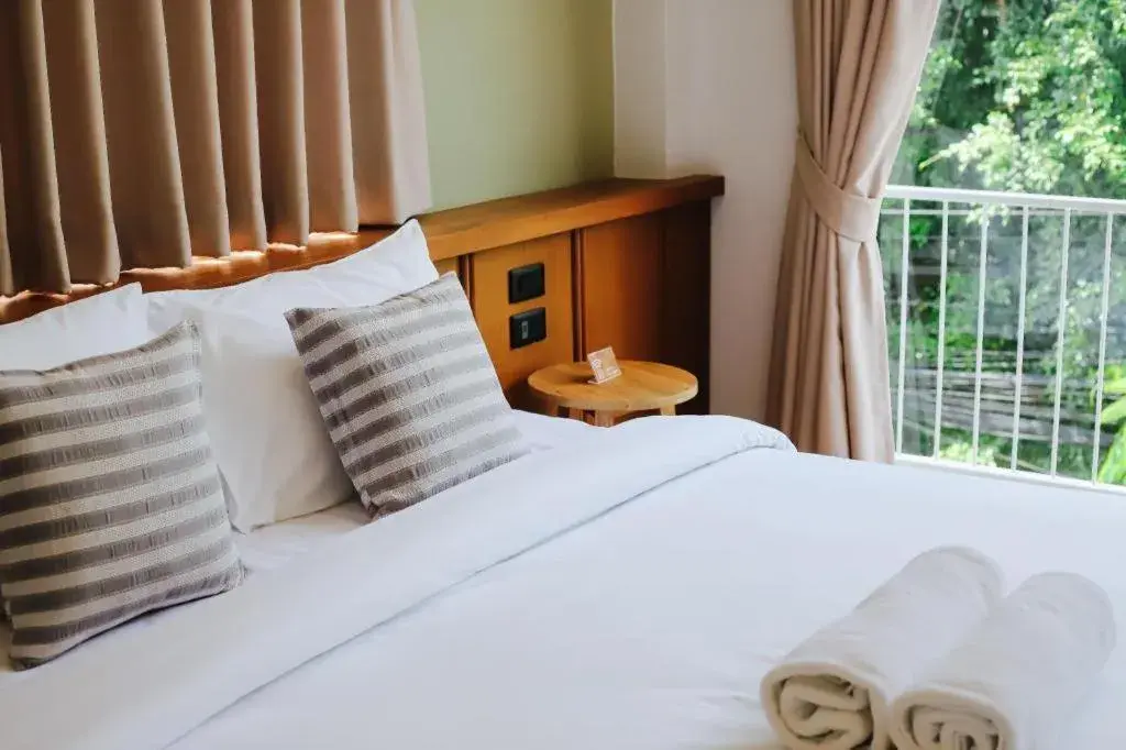 Bed in Chotana Bed Bed in Chotana Bed