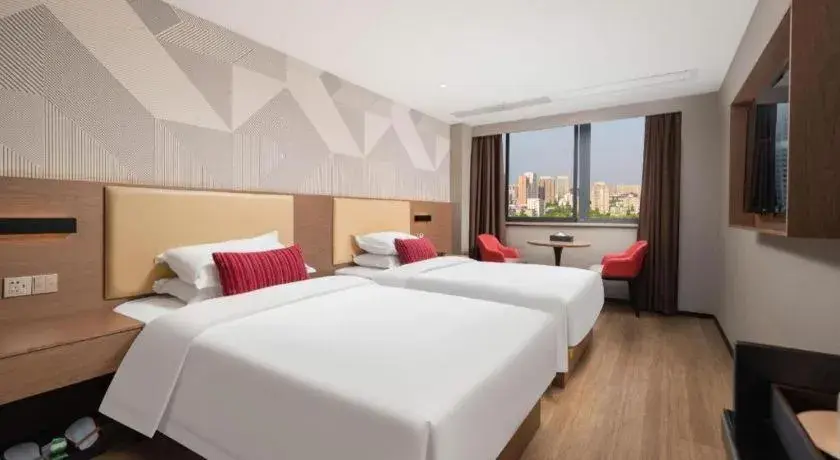 Bed in Borrman Hotel Wuhan Yellow Crane Tower Fuxing Road Metro Station Bed in Borrman Hotel Wuhan Yellow Crane Tower Fuxing Road Metro Station