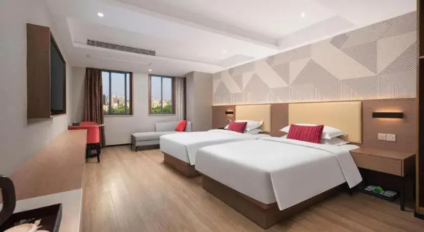 Bed in Borrman Hotel Wuhan Yellow Crane Tower Fuxing Road Metro Station Bed in Borrman Hotel Wuhan Yellow Crane Tower Fuxing Road Metro Station