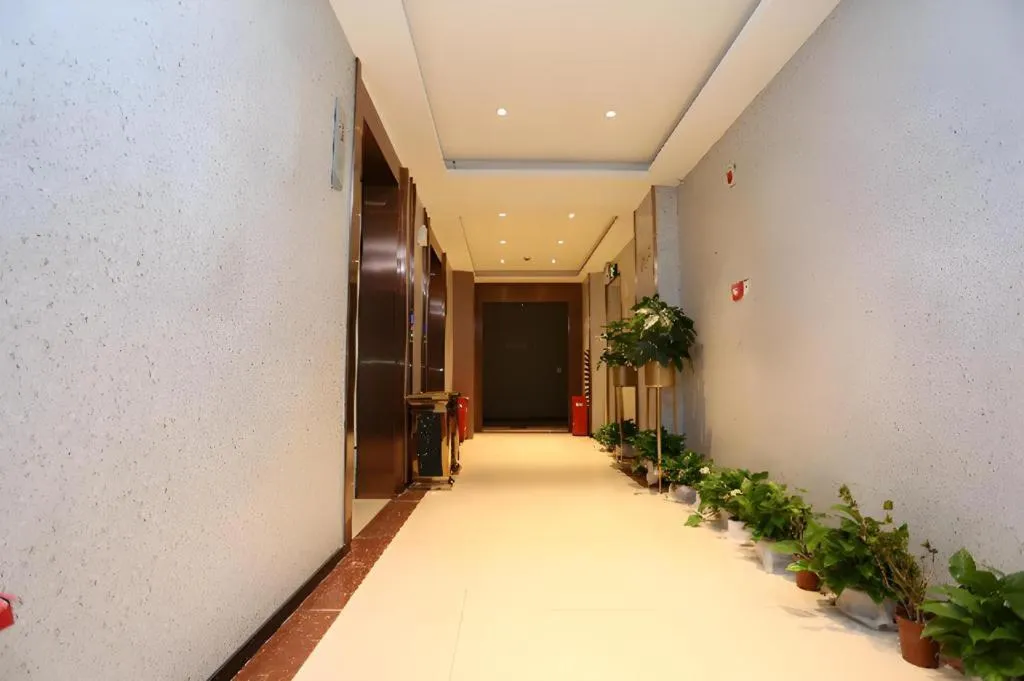 Borrman Hotel Wuhan Yellow Crane Tower Fuxing Road Metro Station