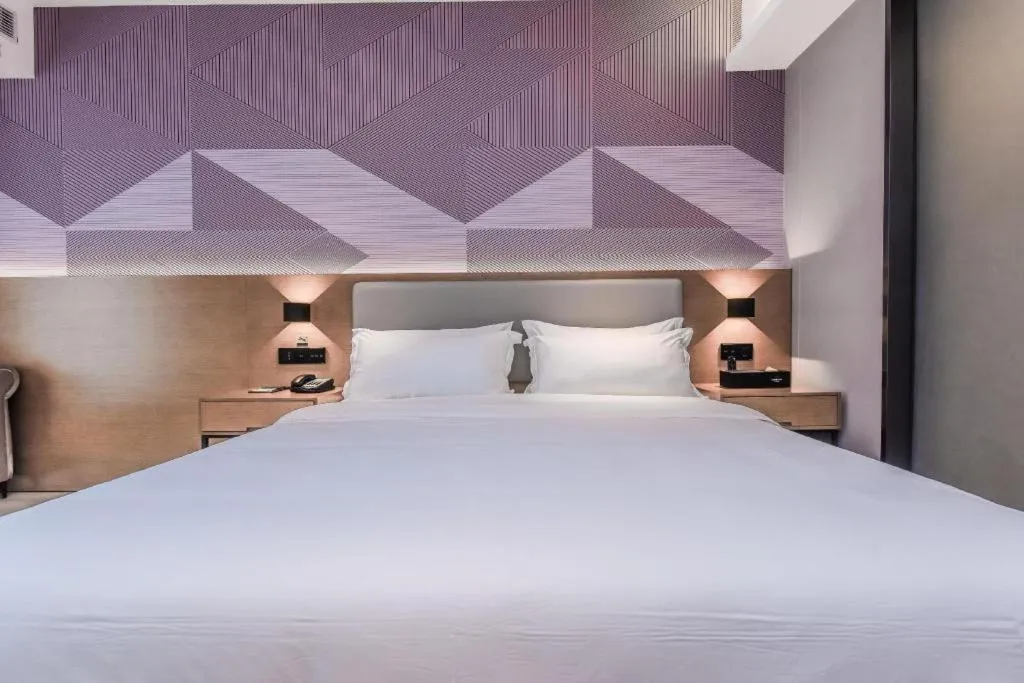 Bed in Borrman Hotel Wuhan Yellow Crane Tower Fuxing Road Metro Station