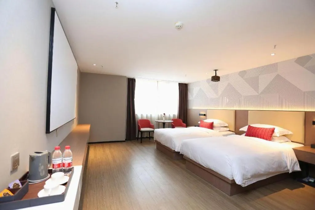 Bed in Borrman Hotel Wuhan Yellow Crane Tower Fuxing Road Metro Station