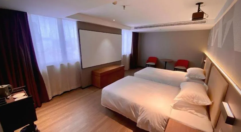 Bed in Borrman Hotel Wuhan Yellow Crane Tower Fuxing Road Metro Station
