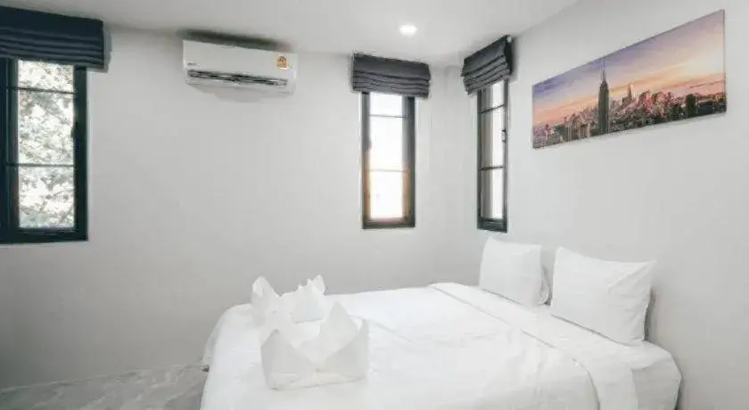 Bed in SKY's HOUSE Bed in SKY's HOUSE