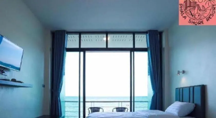 Bed in Phala Shore Resort