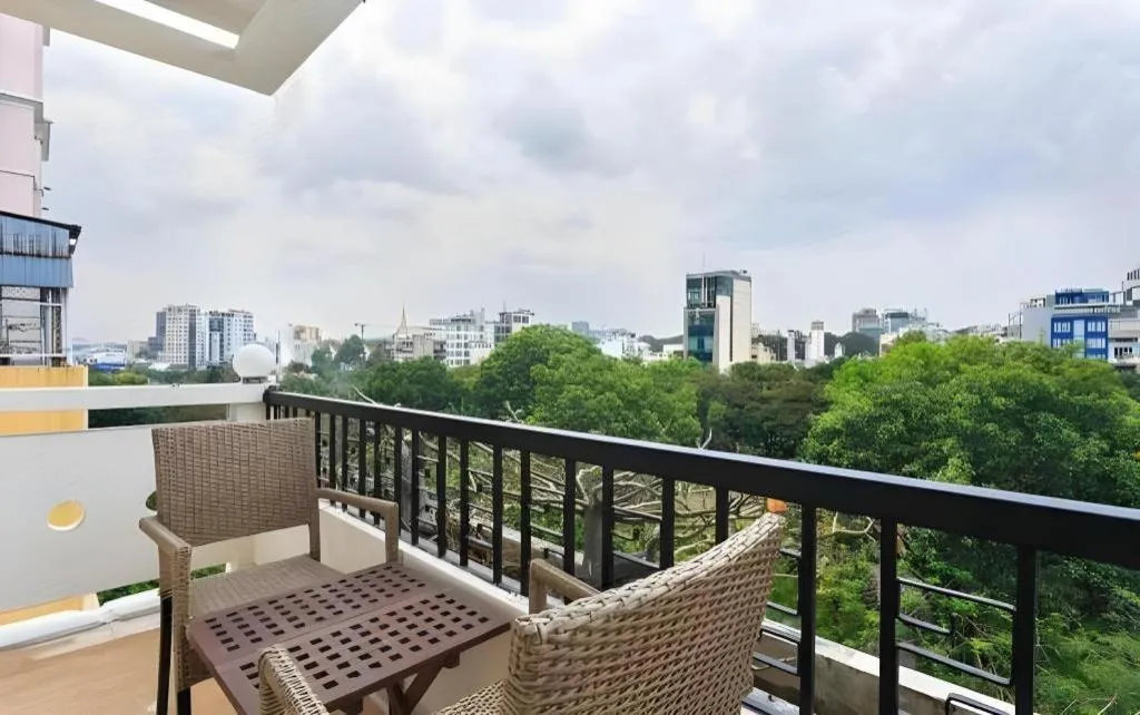 The Noble Swan WoodPark Hotel