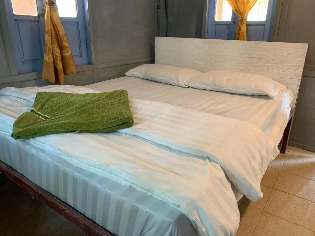 Bed in Longbeach Kohphayam