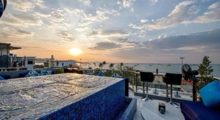 The Globe Hotel, Bar & Restaurant