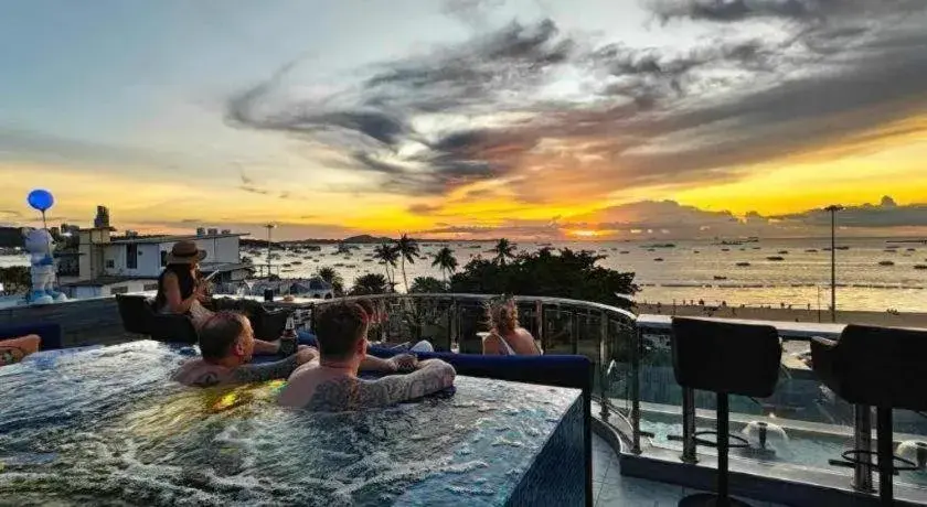 The Globe Hotel, Bar & Restaurant The Globe Hotel, Bar & Restaurant