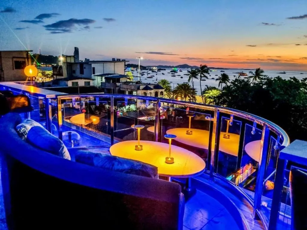 The Globe Hotel, Bar & Restaurant