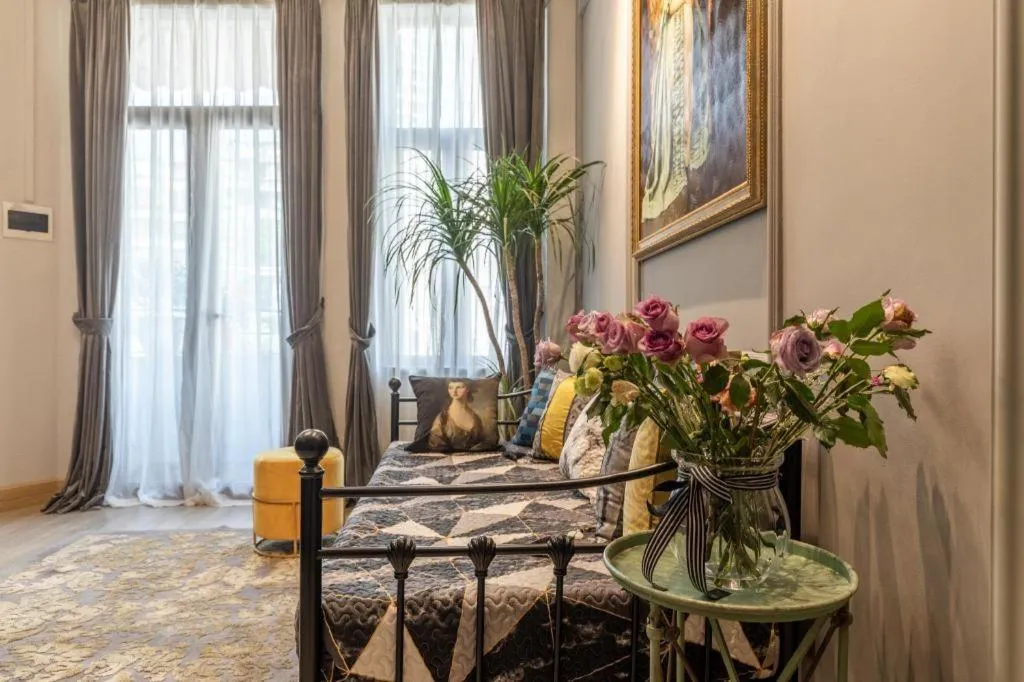 Origin Antique House and Hotel