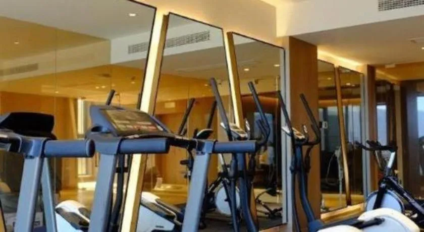 Yinhu Junyi Hotel（Wildlife Park）