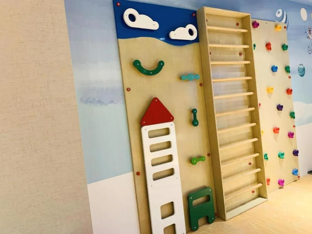 Yinhu Junyi Hotel（Wildlife Park）