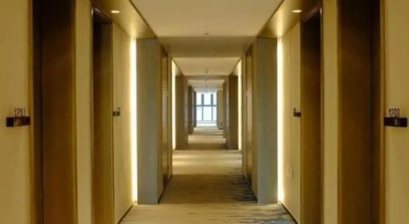 Yinhu Junyi Hotel（Wildlife Park）