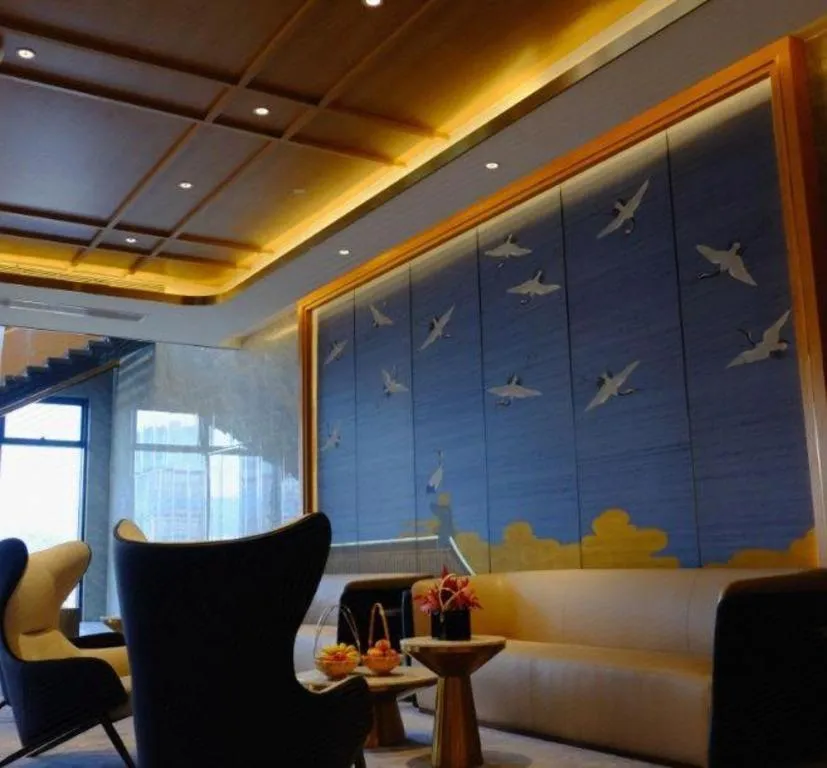 Yinhu Junyi Hotel（Wildlife Park）