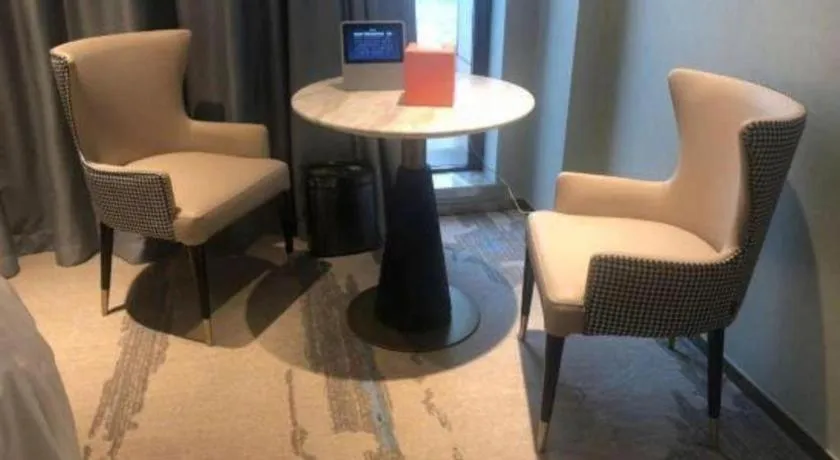 Yinhu Junyi Hotel（Wildlife Park）