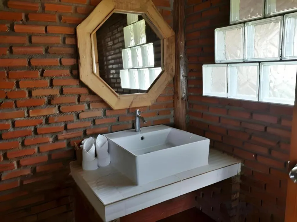 Gin's Greenery Resort