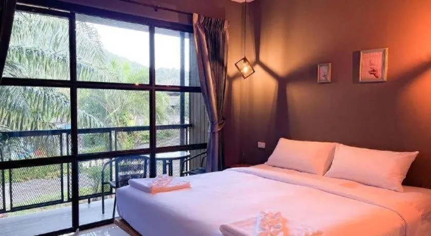 Bed in Warehouse18 Pool Cafe Resort