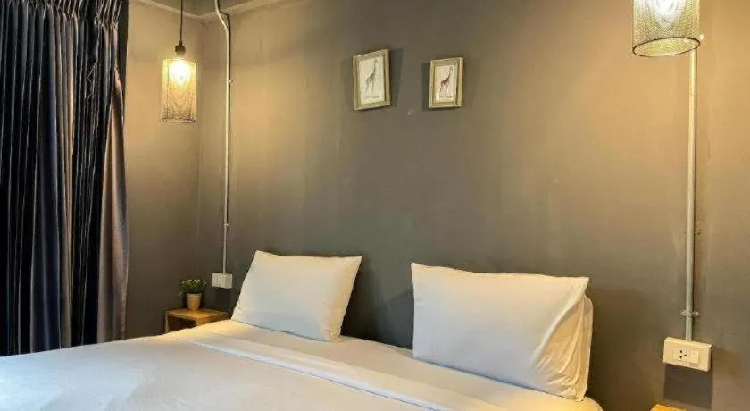 Bed in Warehouse18 Pool Cafe Resort