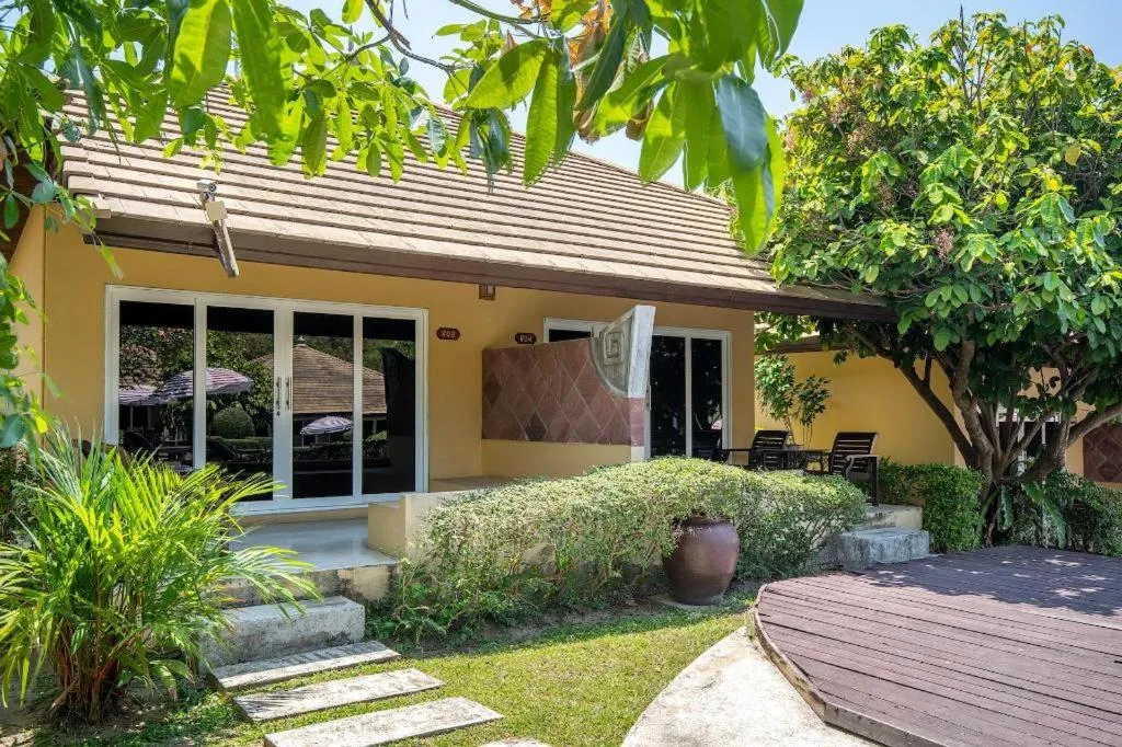 EAST SEA PARADISE HOTEL