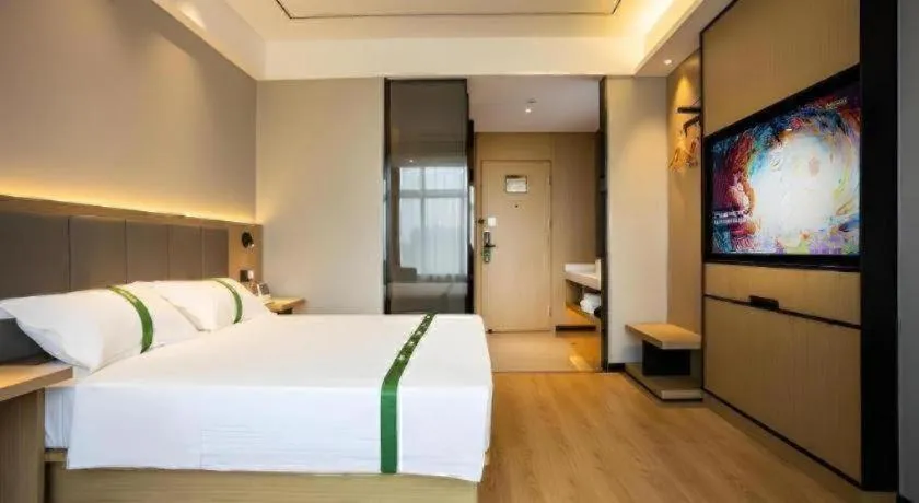 Bed in GreenTree Inn Express Bengbu Mohekou Town