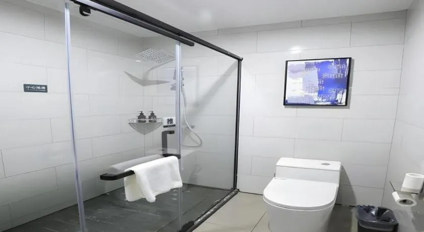 GreenTree Inn Express Fuyang University Town West High-Speed Railway Station