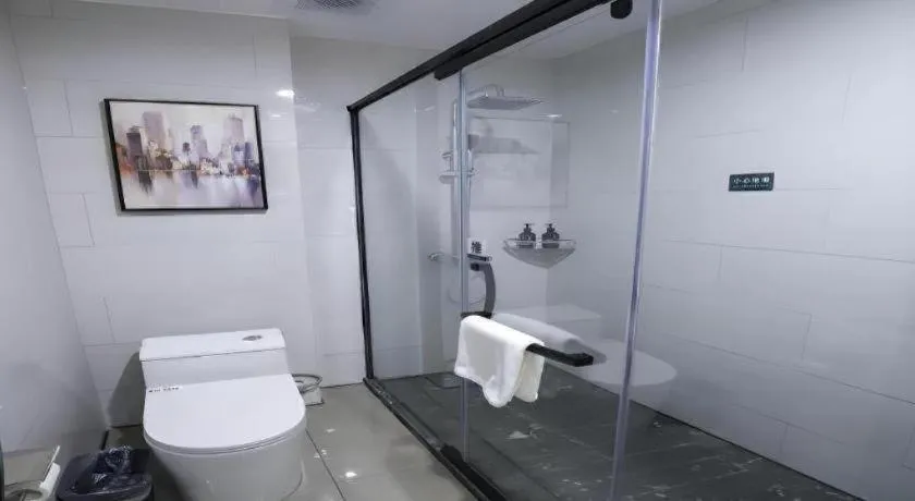 GreenTree Inn Express Fuyang University Town West High-Speed Railway Station