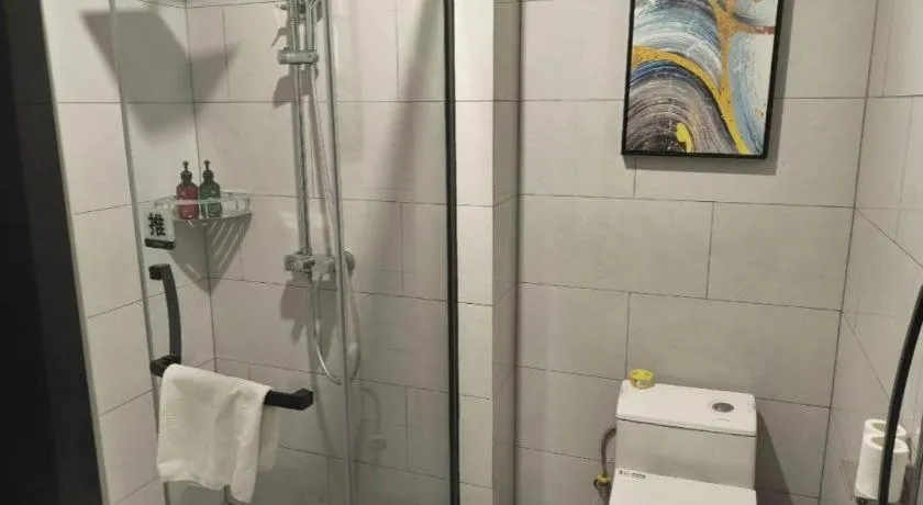 GreenTree Inn Express Fuyang University Town West High-Speed Railway Station