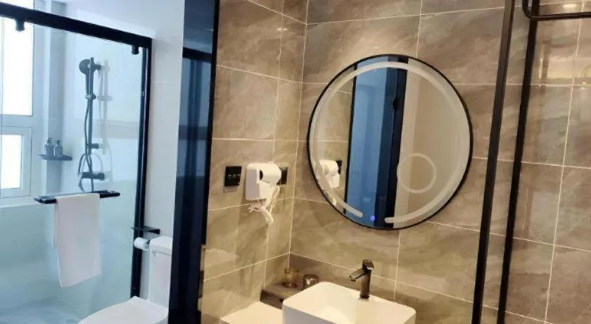 GreenTree Inn Express Qingdao Jiaodong International Airport