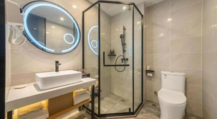 GreenTree Inn Express Qingdao Jiaodong International Airport