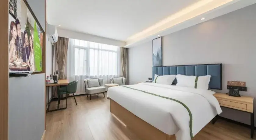 Bed in GreenTree Inn Express Qingdao Jiaodong International Airport Bed in GreenTree Inn Express Qingdao Jiaodong International Airport