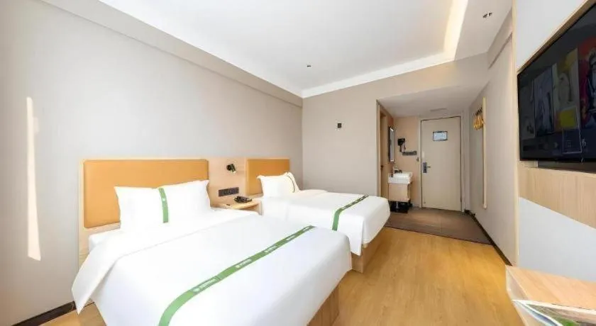 Bed in GreenTree Inn Express Dongying Lijin County Ginza Market