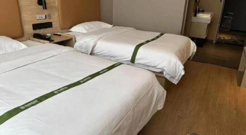 Bed in GreenTree Inn Express Dongying Lijin County Ginza Market