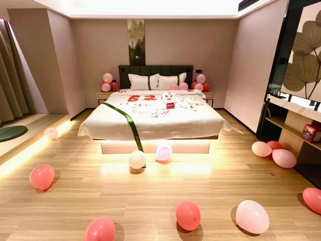 Bed in GreenTree Inn Jinan West Station Exhibition Center