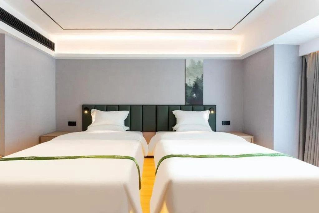 Bed in GreenTree Inn Jinan West Station Exhibition Center