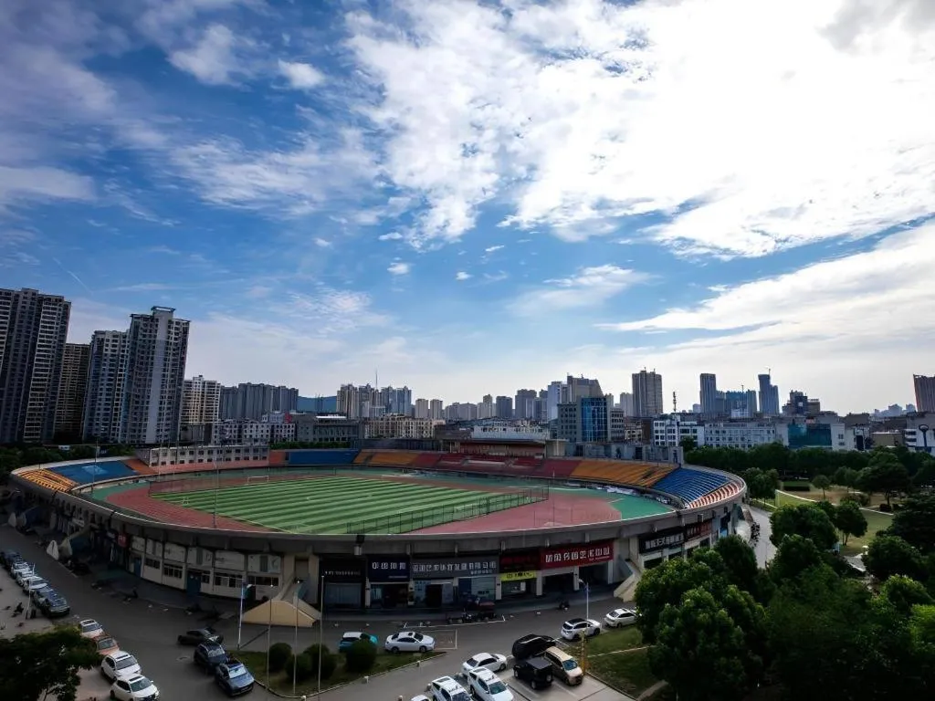 GELI Hotel Huainan Railway Station Sports Center