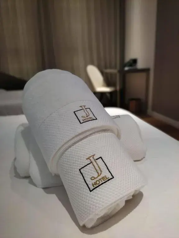 Bed in J HOTEL Bed in J HOTEL