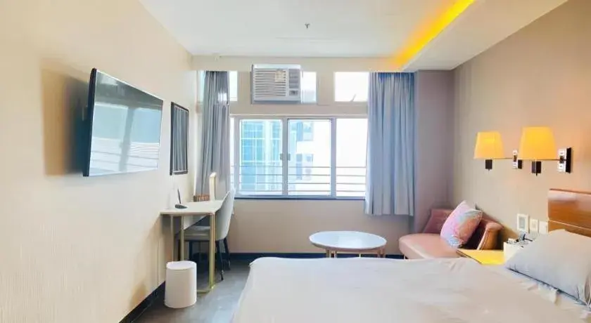 Bed in Sunny Day Hotel Bed in Sunny Day Hotel