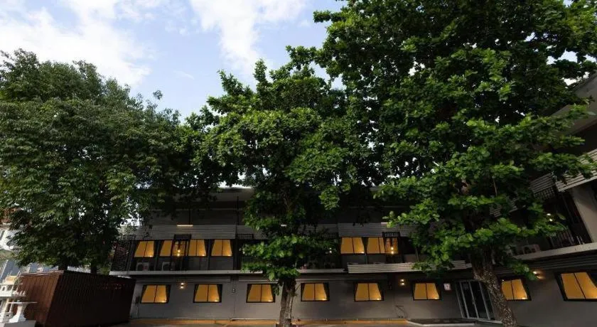 B2 Phayao Boutique & Budget Hotel