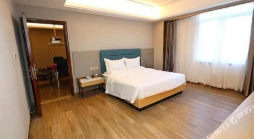 Bed in Cheermay Hotels