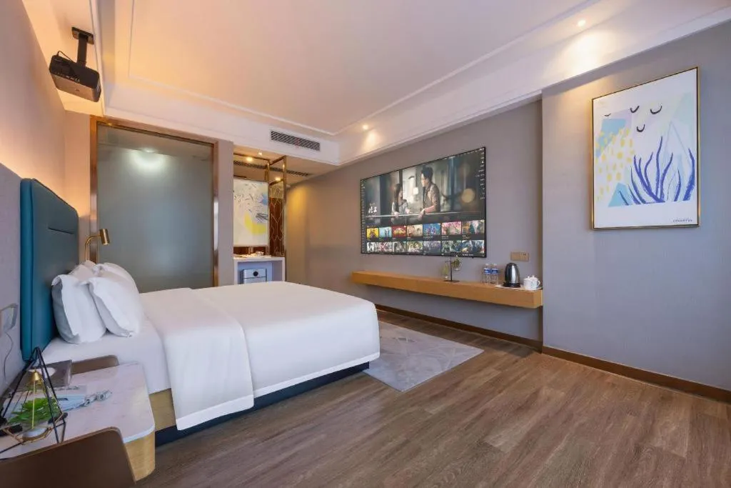 Bed in Cheermay Hotels