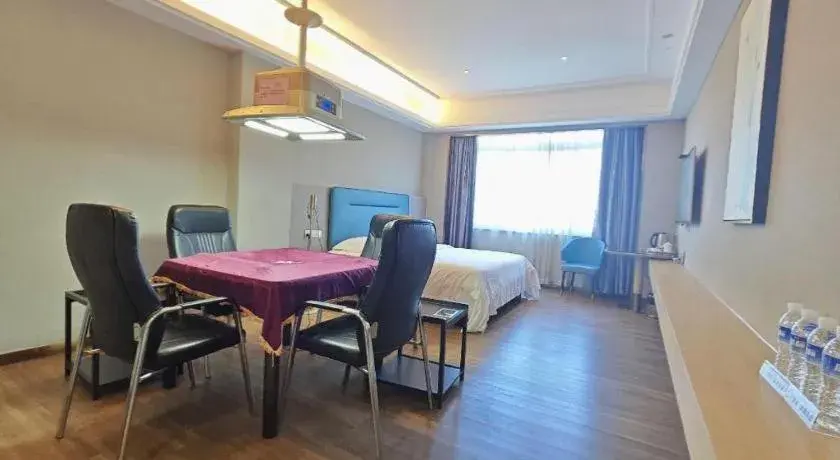 Bed in Cheermay Hotels Bed in Cheermay Hotels