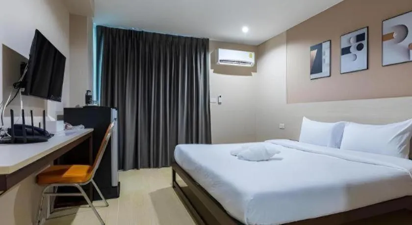 Bed in The Queen Palace