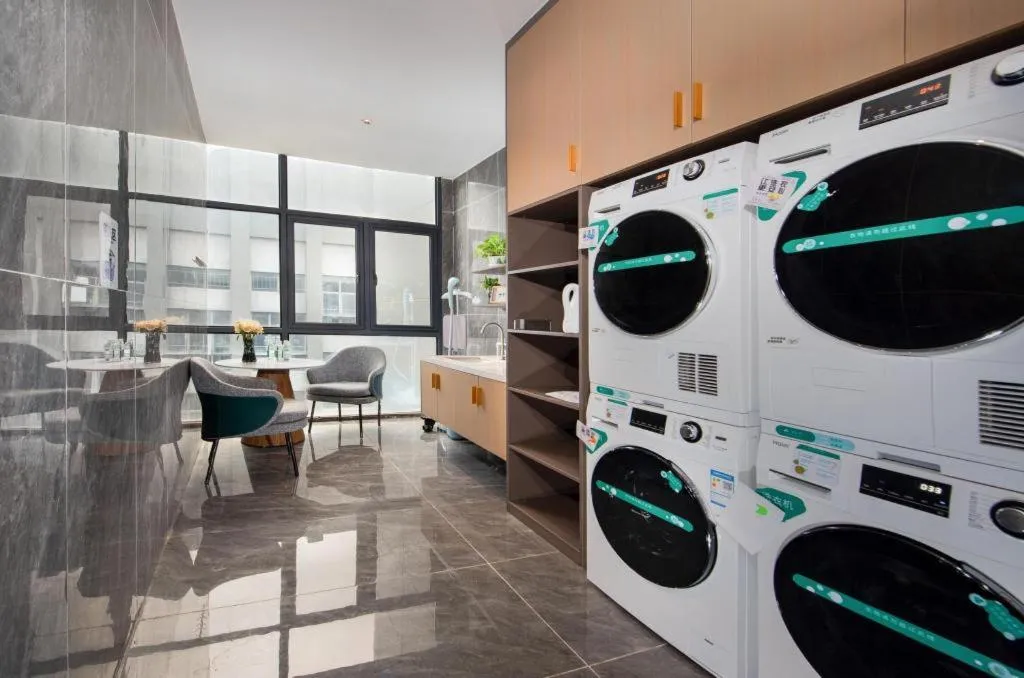 AMIGO migo Sleeping Hotel (mission hills)