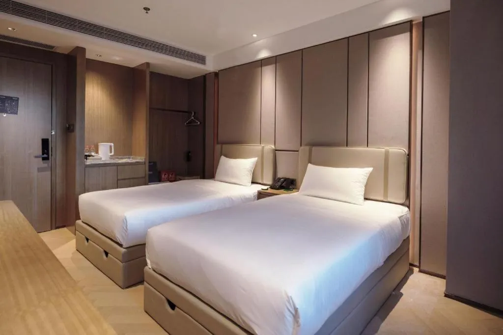 Bed in AMIGO migo Sleeping Hotel (mission hills)